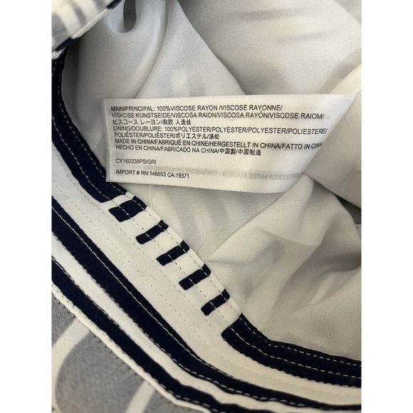 C/MEO Collective Night Air Playsuit Shorts Romper Size XS Navy Cream - Picture 8 of 12